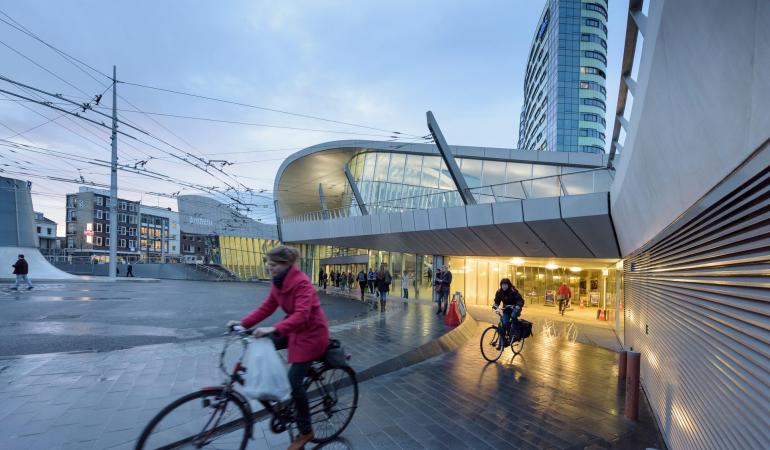 Fietsen naar station Fietsen naar station